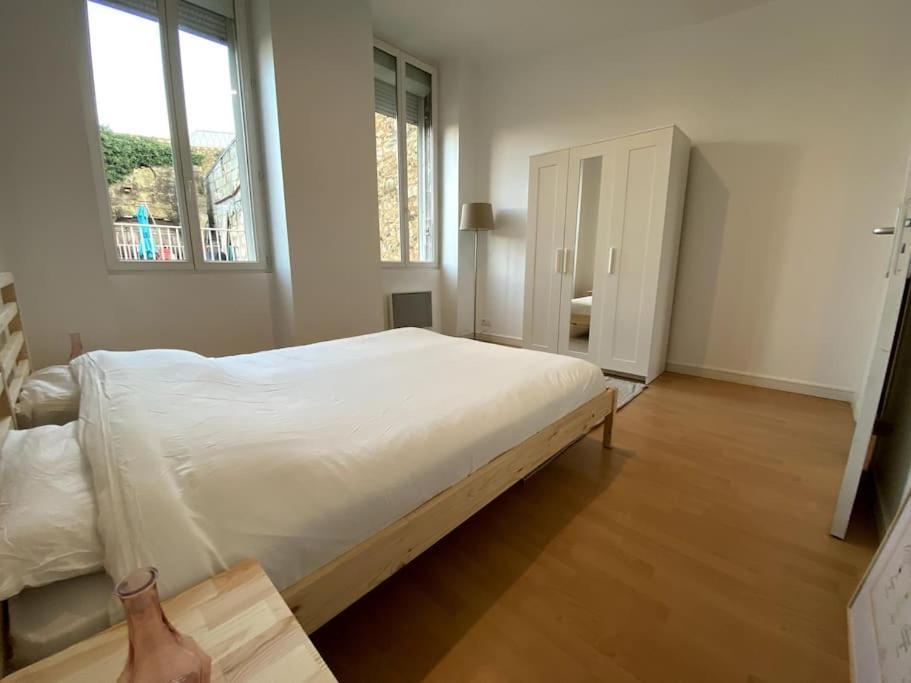 - Le Saugeron - Apartment Бле Екстериор снимка