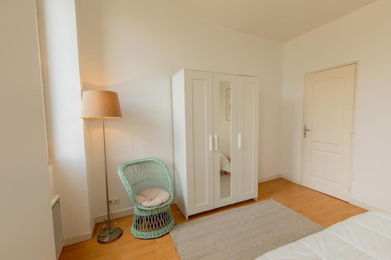 - Le Saugeron - Apartment Бле Екстериор снимка